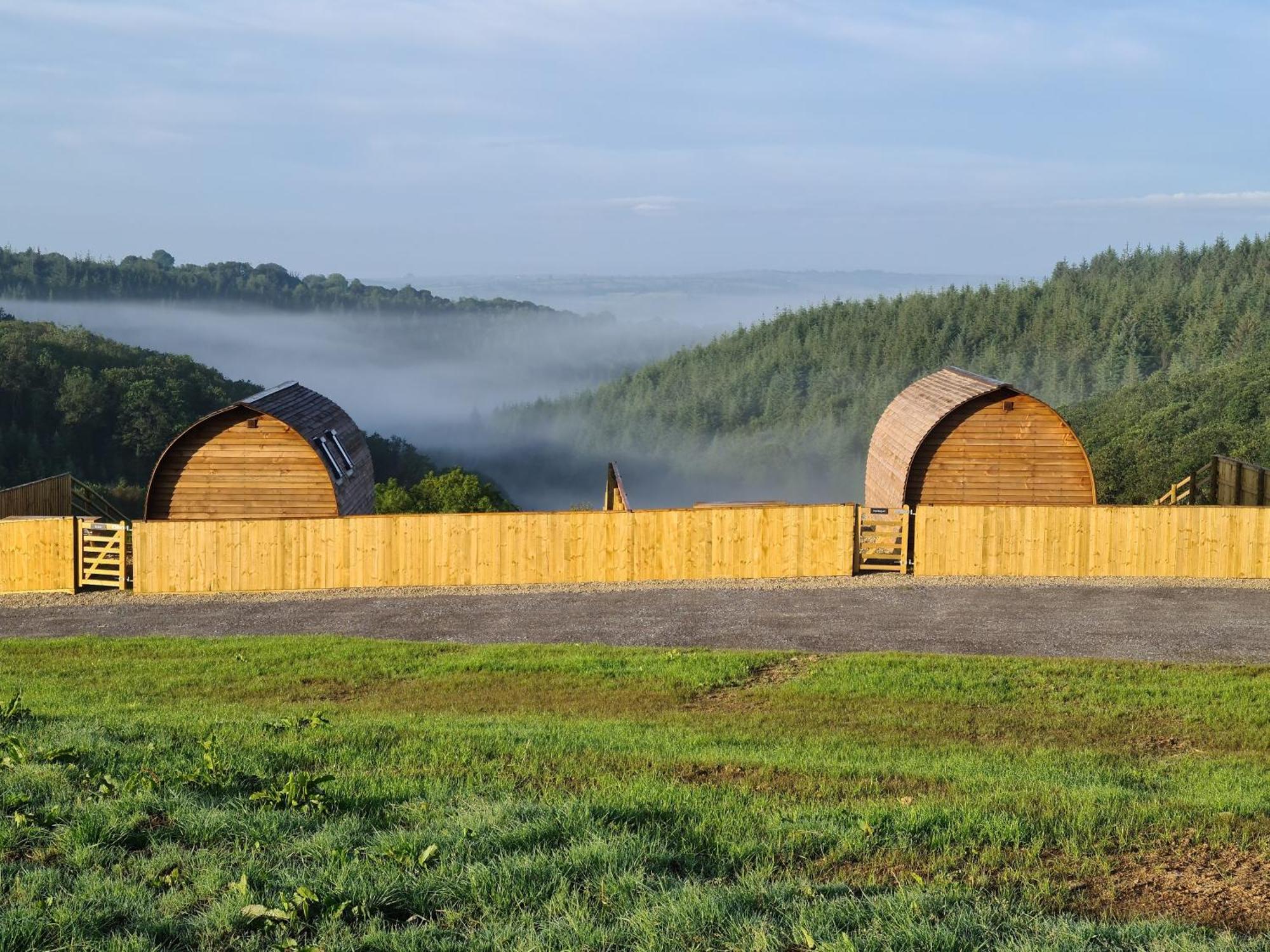 Rivendell Farm By Wigwam Holidays Carmarthen Kültér fotó